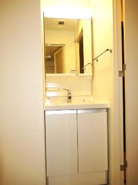 洗面設備　洗髪洗面化粧台