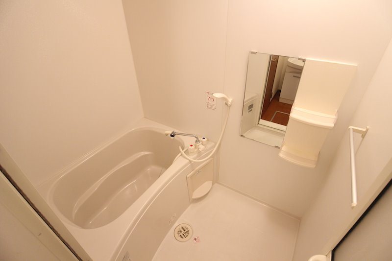 バス・シャワールーム　ゆったりお風呂です