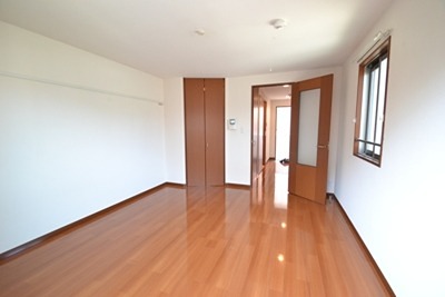 その他部屋・スペース　広々した収納があり、お部屋もスッキリします。