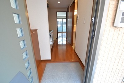 玄関　玄関はデジタロック搭載