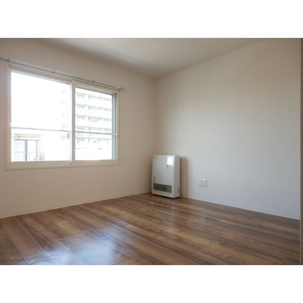 居室・リビング　※写真は別号室です。