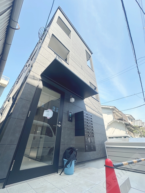 エントランス　オートロック完備で部外者シャットアウト♪♪