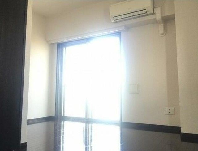 居室・リビング　室内