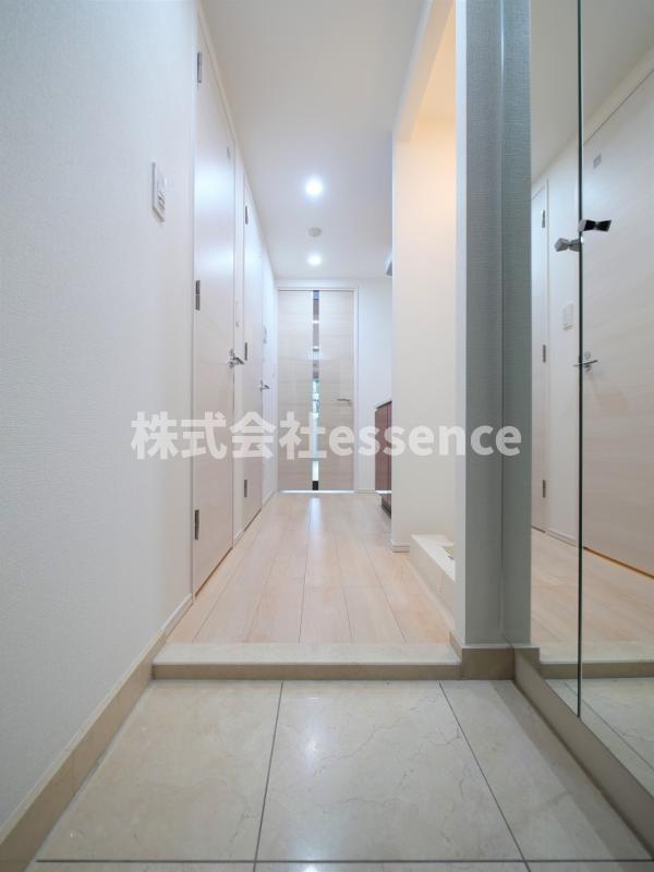 玄関　弊社ではオンライン対応・現地対応可能です♪