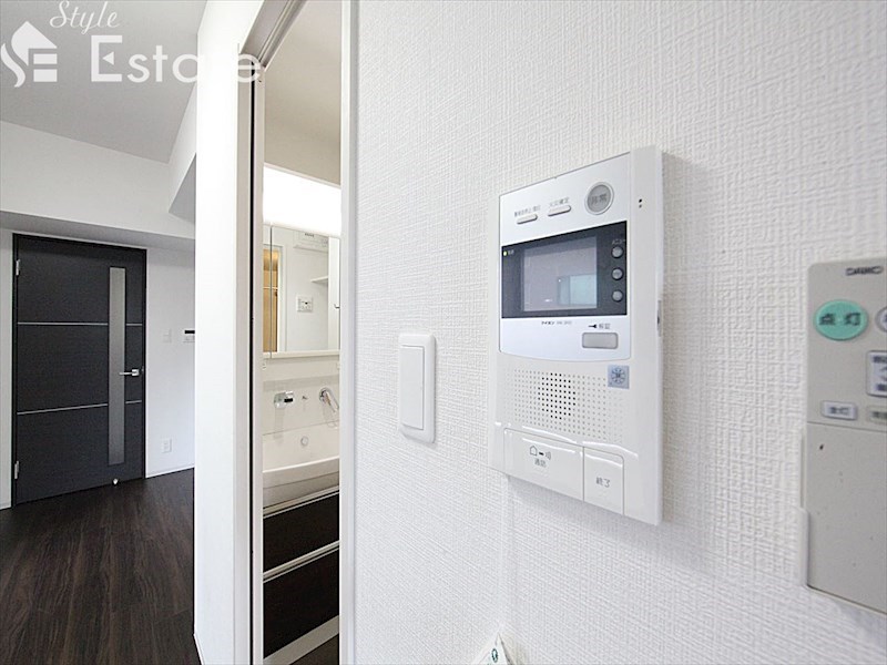 セキュリティ　モニター付きインターホン