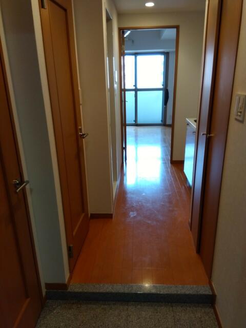 玄関　写真はすべて別部屋