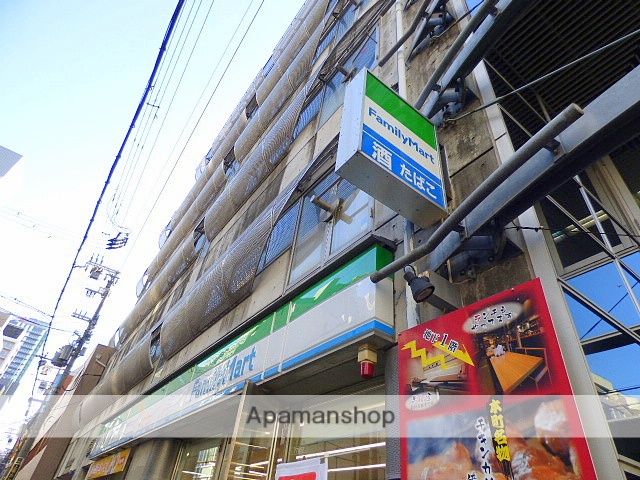 コンビニ　ファミリーマート（コンビニ）まで55m