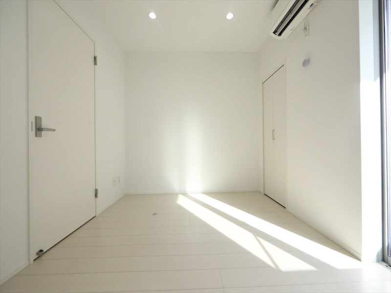 その他部屋・スペース　洋室6.2帖　クローゼット付　エアコン完備　バルコニー