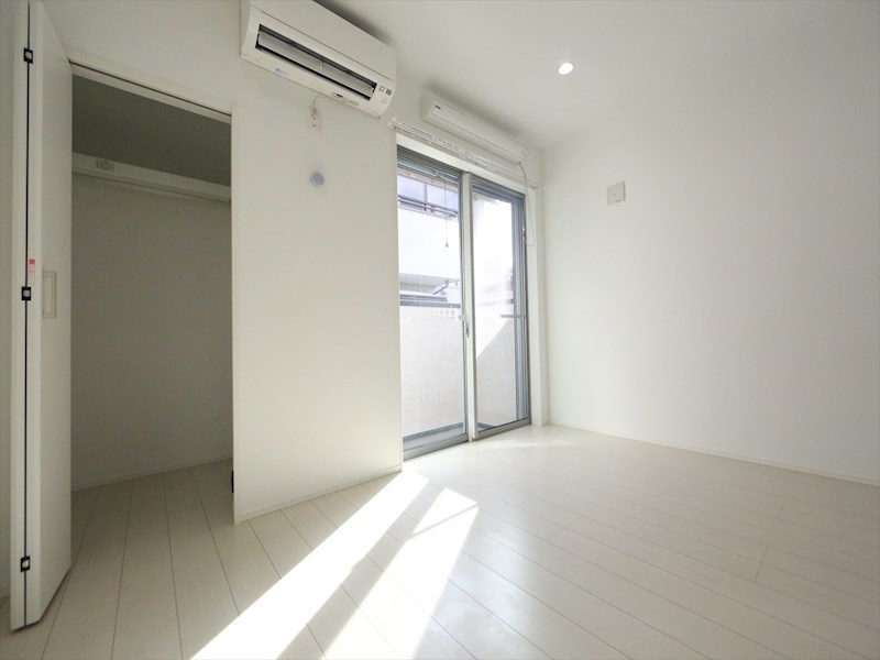 居室・リビング　洋室6.2帖　クローゼット付（収納充実してます）