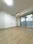 居室・リビング　窓の広いお部屋です。※別室の写真です