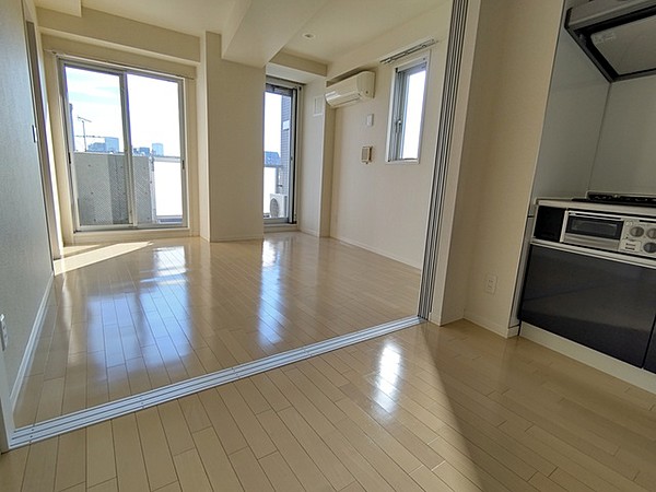 居室・リビング　※別部屋参考写真