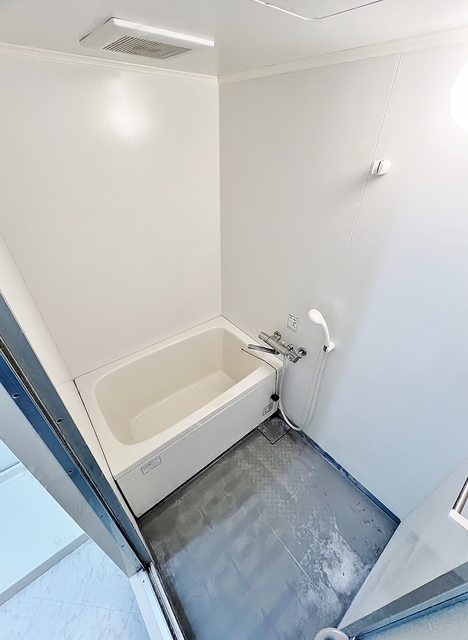 バス・シャワールーム　浴室