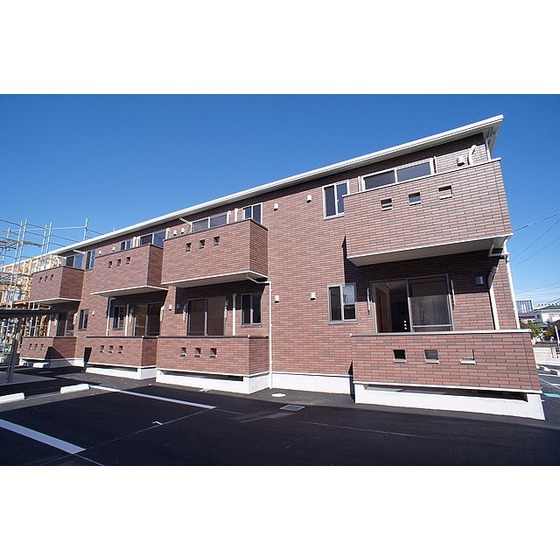 建物外観　２０１６年完成の築浅アパート♪