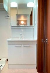 洗面設備　忙しい朝には欠かせない洗面所です