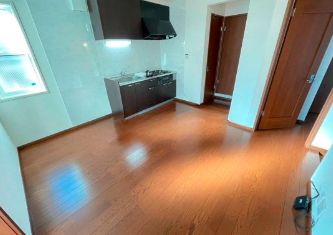 居室・リビング　こちらの居間で趣味の時間をお楽しみください