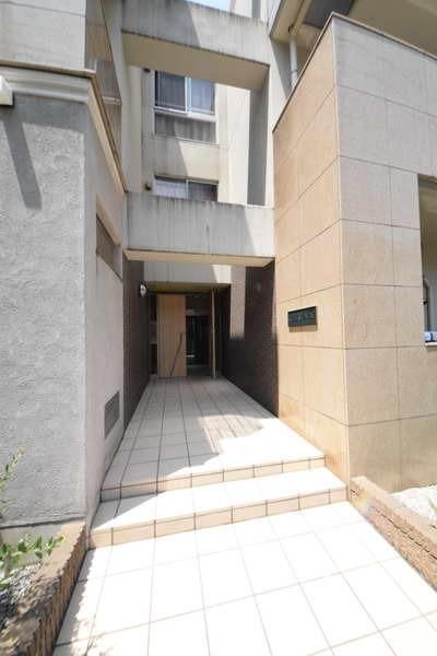 エントランス　★お問い合わせはタウンハウジングまで★