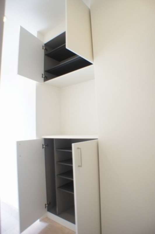 玄関　図面と現状に相違がある場合には現状を優先