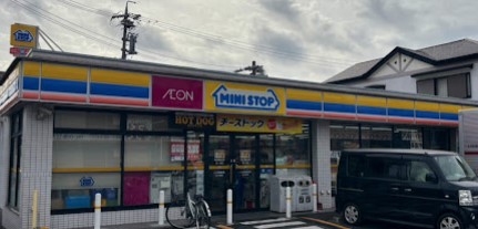 コンビニ　ミニストップ熊ノ前店（コンビニ）まで745m