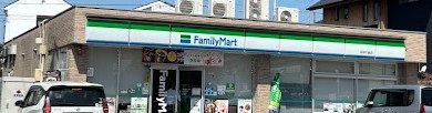 コンビニ　ファミリーマート西神の倉店（コンビニ）まで748m