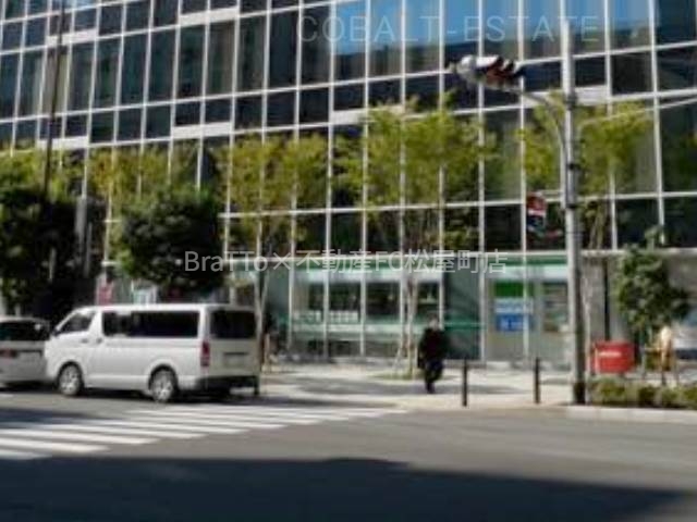 コンビニ　ファミリーマート本町橋（コンビニ）まで69m