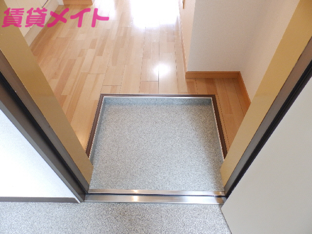 玄関　別部屋参考写真です
