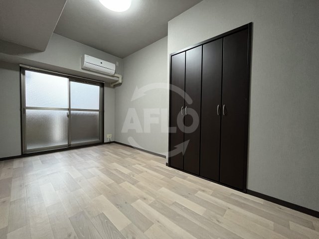 居室・リビング　サムティ弁天町レジデンス　リビング