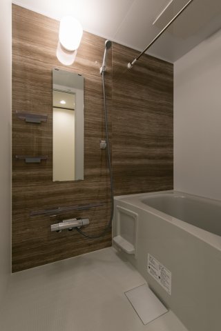 バス・シャワールーム　日々の疲れを癒すお風呂付です