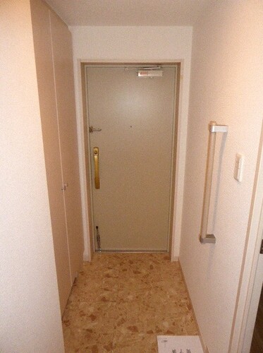 玄関　玄関　※前回募集時2023年1月の写真