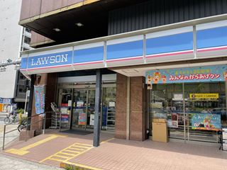 コンビニ　ローソン　千日前通高津店（コンビニ）まで185m