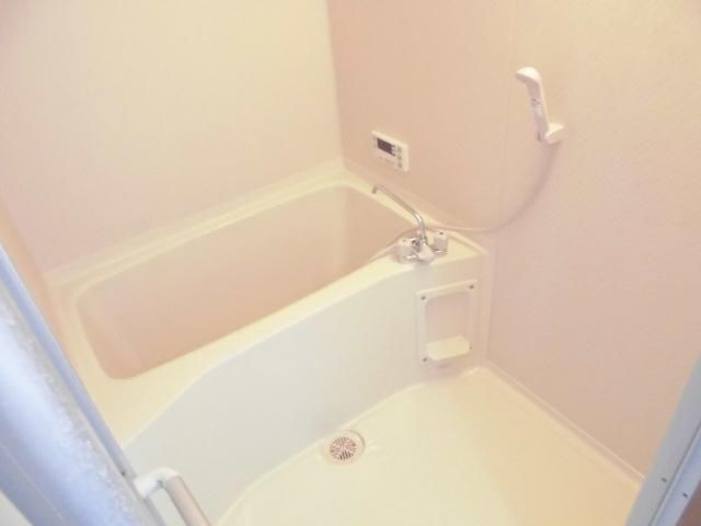 バス・シャワールーム　お風呂ですよ～。