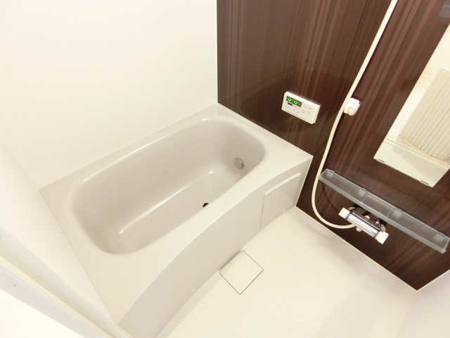 バス・シャワールーム　追い焚き浴室乾燥機付き