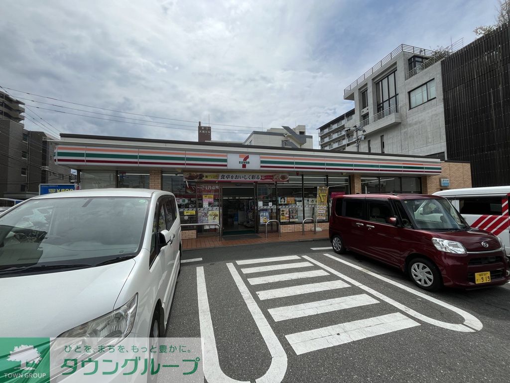コンビニ　セブン-イレブン 博多竹下通り店（コンビニ）まで140m
