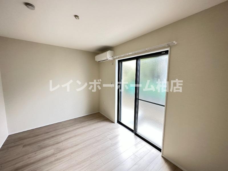 その他部屋・スペース　落ち着いて過ごせるお部屋なので、寝室にいかがでしょうか