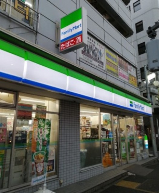 コンビニ　ファミリーマート歌舞伎町北店（コンビニ）まで238m