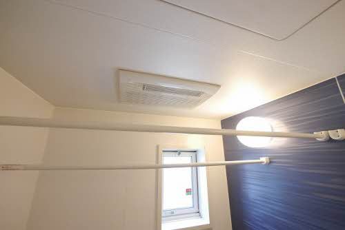 その他設備　浴室暖房乾燥機