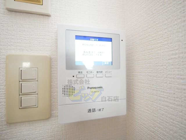 セキュリティ　録画機能付きモニター付インターホン完備しています♪