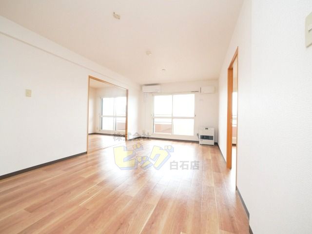 その他設備　エアコン完備で暑い夏も快適です♪