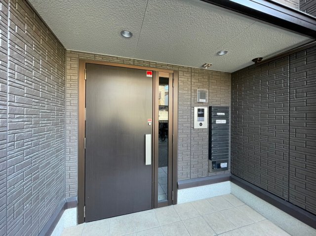 エントランス　詳細は、RISUMO江坂本店→06-6155-7137まで♪