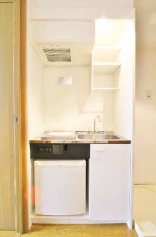 キッチン　参考写真（同物件別部屋）