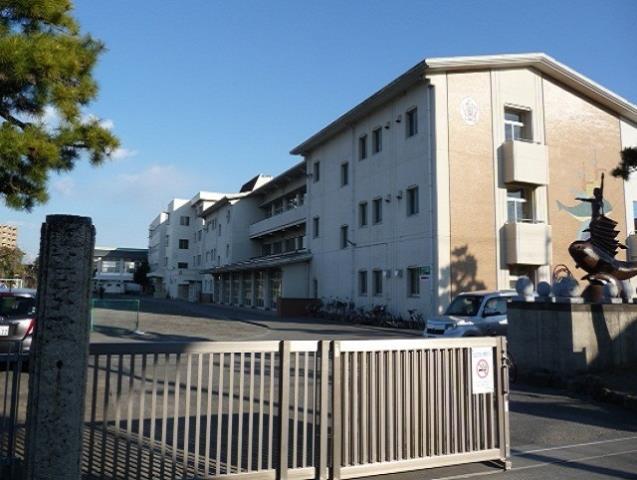 小学校　焼津東小学校（小学校）まで700m