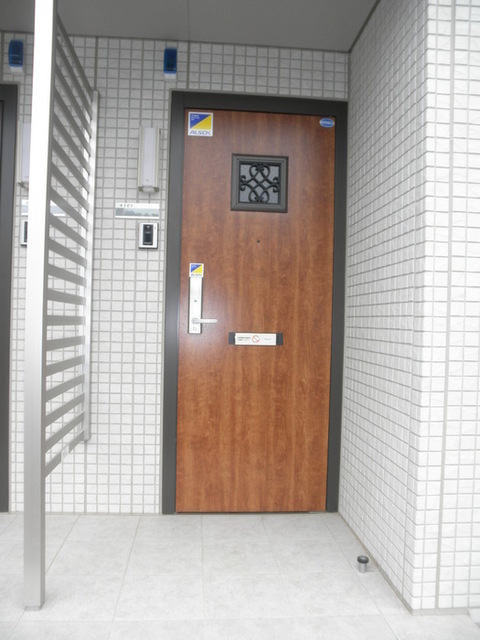 玄関　１０５　玄関