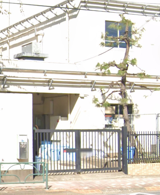 中学校　江東区立深川第一中学校（中学校）まで566m
