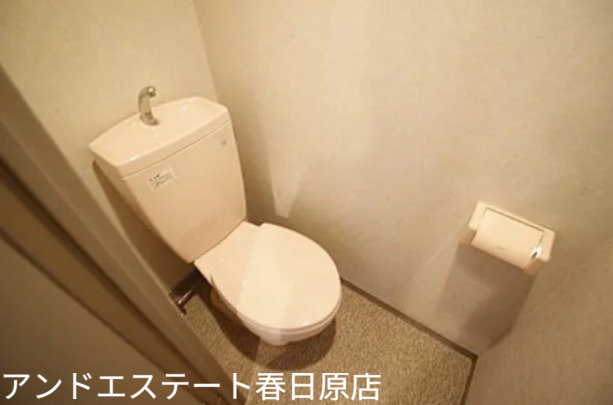 トイレ　別号室の写真です