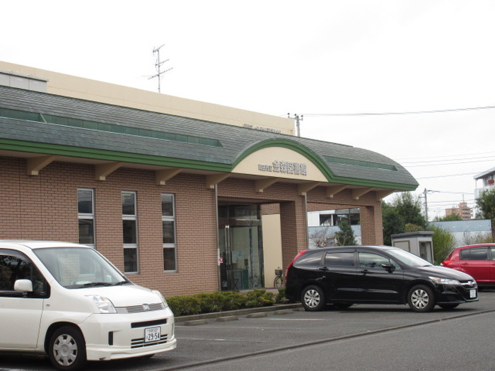 図書館　金森図書館（図書館）まで164m