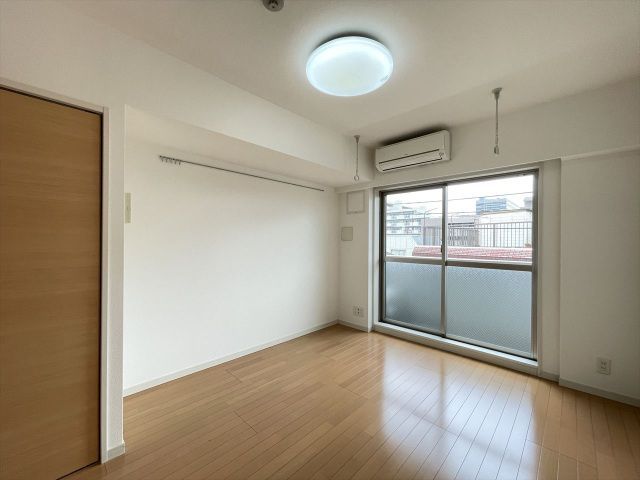 居室・リビング　※別部屋の参考画像です