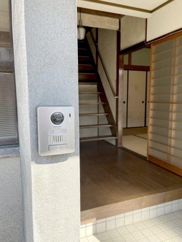 玄関　2階洗面所