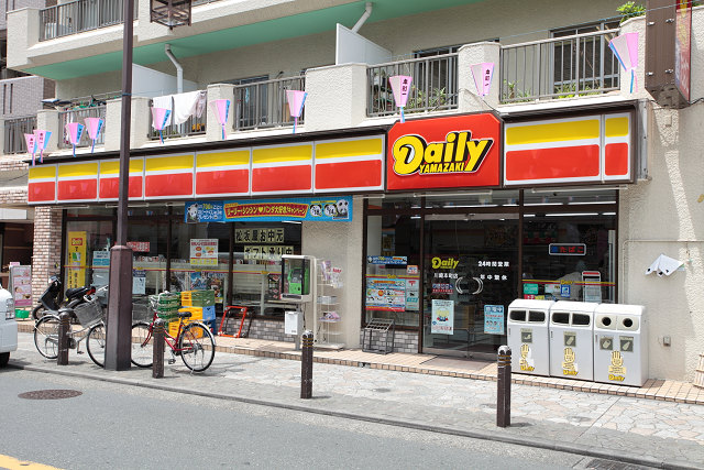 コンビニ　デイリーヤマザキ 川崎本町店（コンビニ）まで78m
