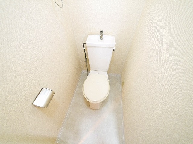 トイレ　コンパクトで使いやすいトイレです