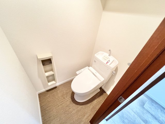 トイレ　※別部屋参考写真