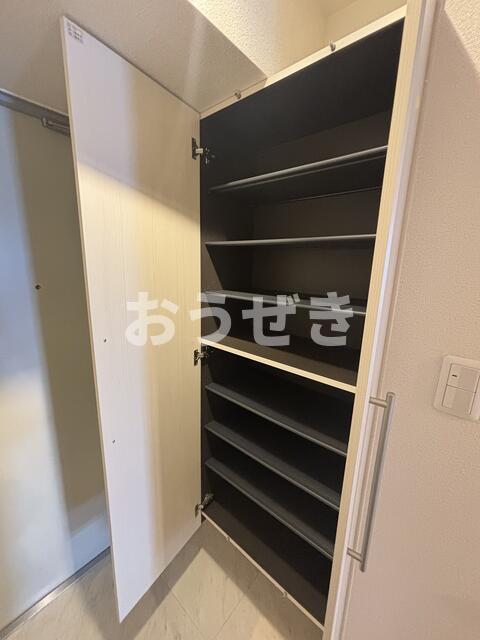 収納　?